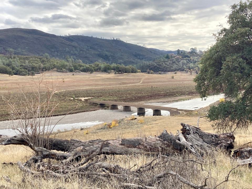 Old Salmon Falls (Hidden Bridge), circa 1925, usually is 60 feet under Folsom Lake.