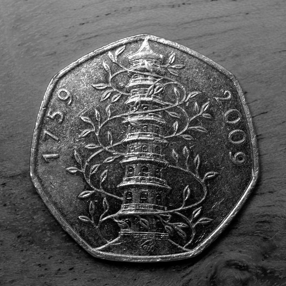 Rare Fifty Pence Coin with Kew Gardens Pagoda minted in 2009