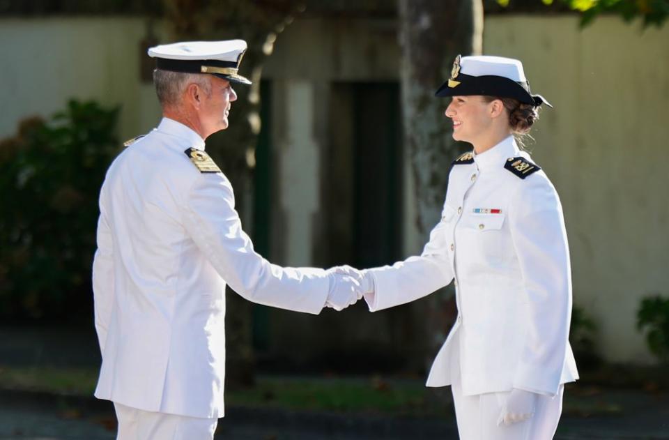 La princesa Leonor ingresa a la Escuela Naval de Marin