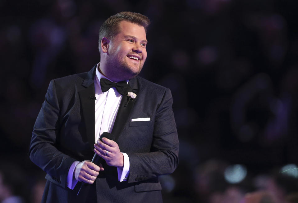 Moderator James Corden musste für seinen „Trostpreis“ viel Kritik einstecken. (Bild: Matt Sayles/Invision/AP)