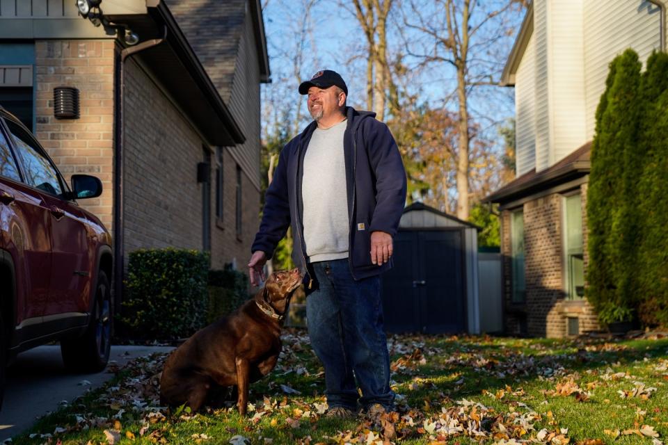 CANTON, MI - NOVEMBER 03: Kevin Barthold at his home in Canton, MI. (Kent Nishimura / Los Angeles Times)