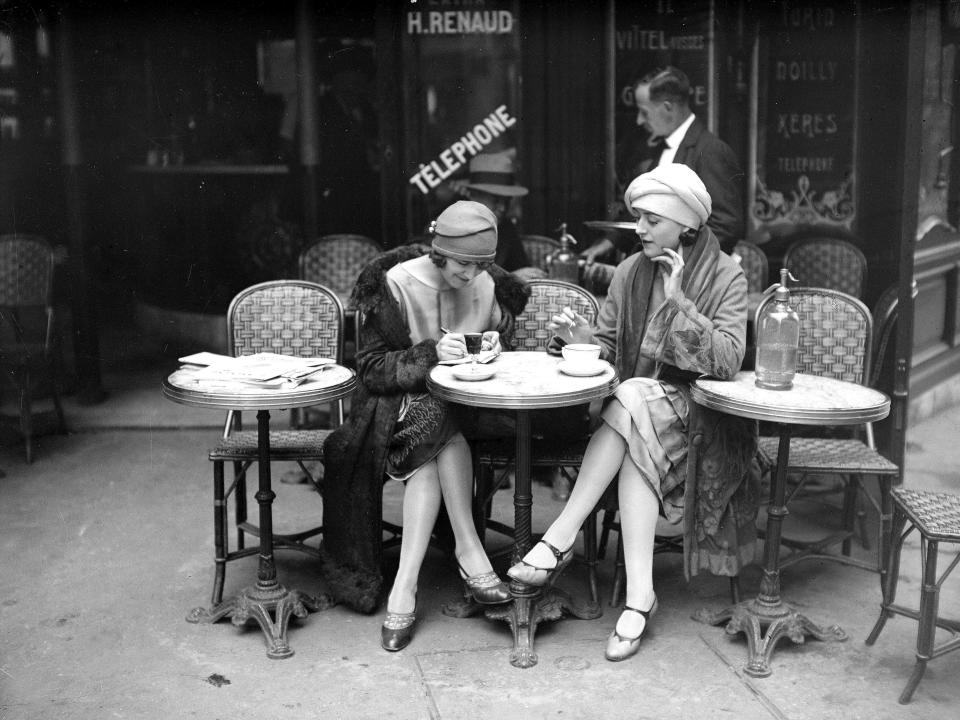 cafe paris circa 1920