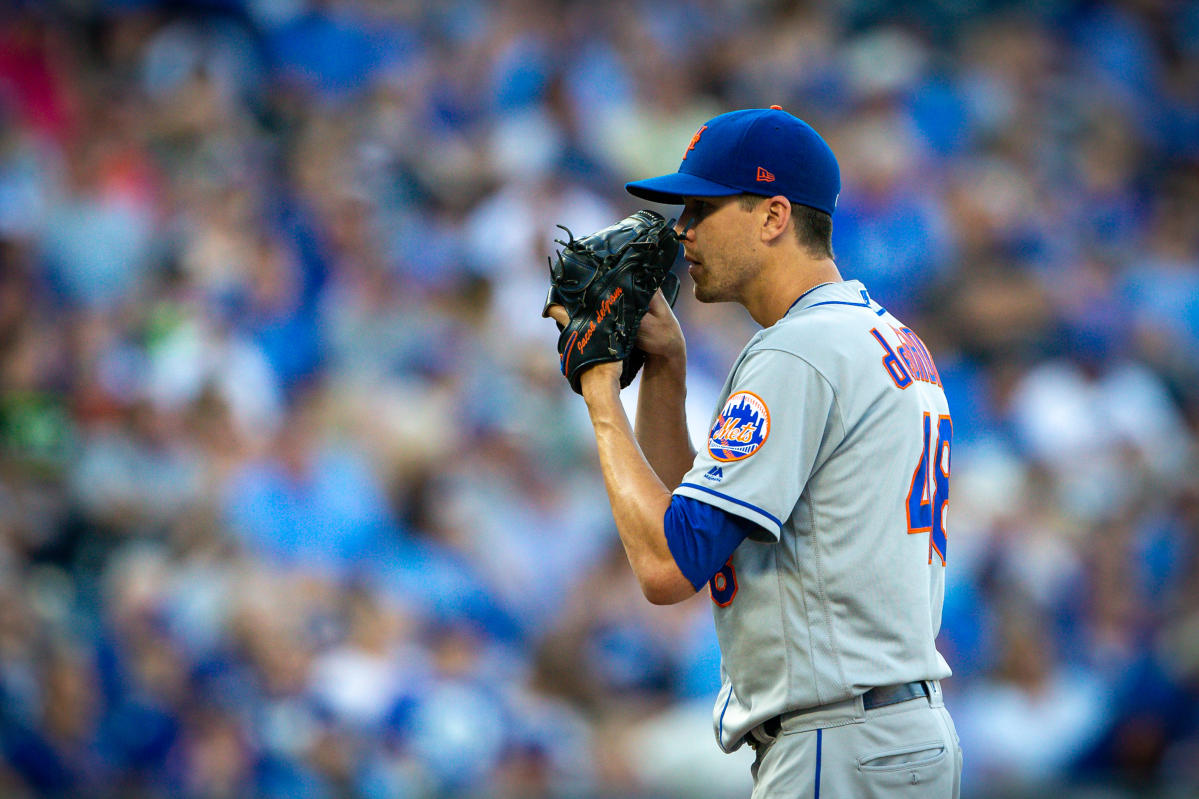 Jacob deGrom back-to-back Cy Young on a t-shirt! - Amazin' Avenue