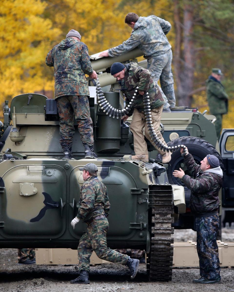 Russia BMP-2 armored amphibious infantry fighting vehicle