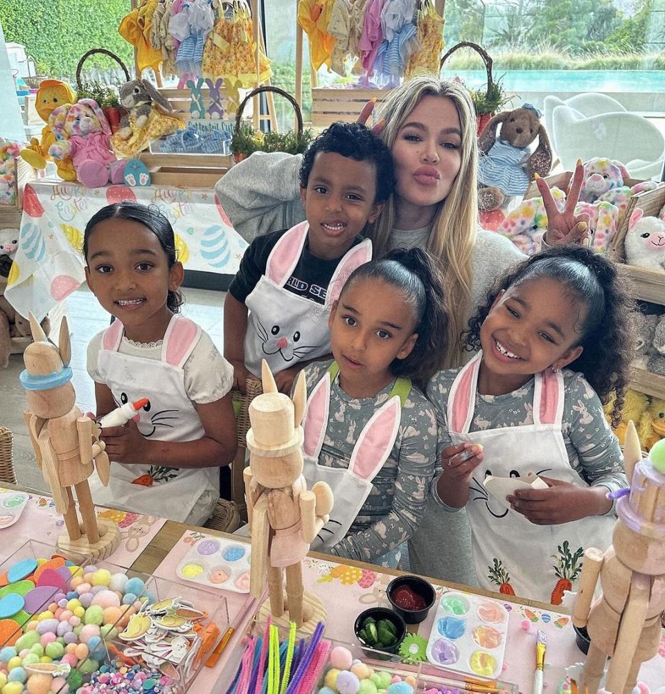 <p>Chicago West, Psalm West, Khloe Kardashian, True Thompson & Dream Kardashian</p>