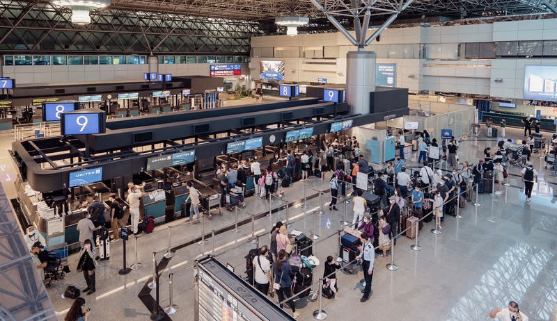 台灣邊境將於下周四（13日）解封，許多民眾已準備出國旅遊。（檔案照）