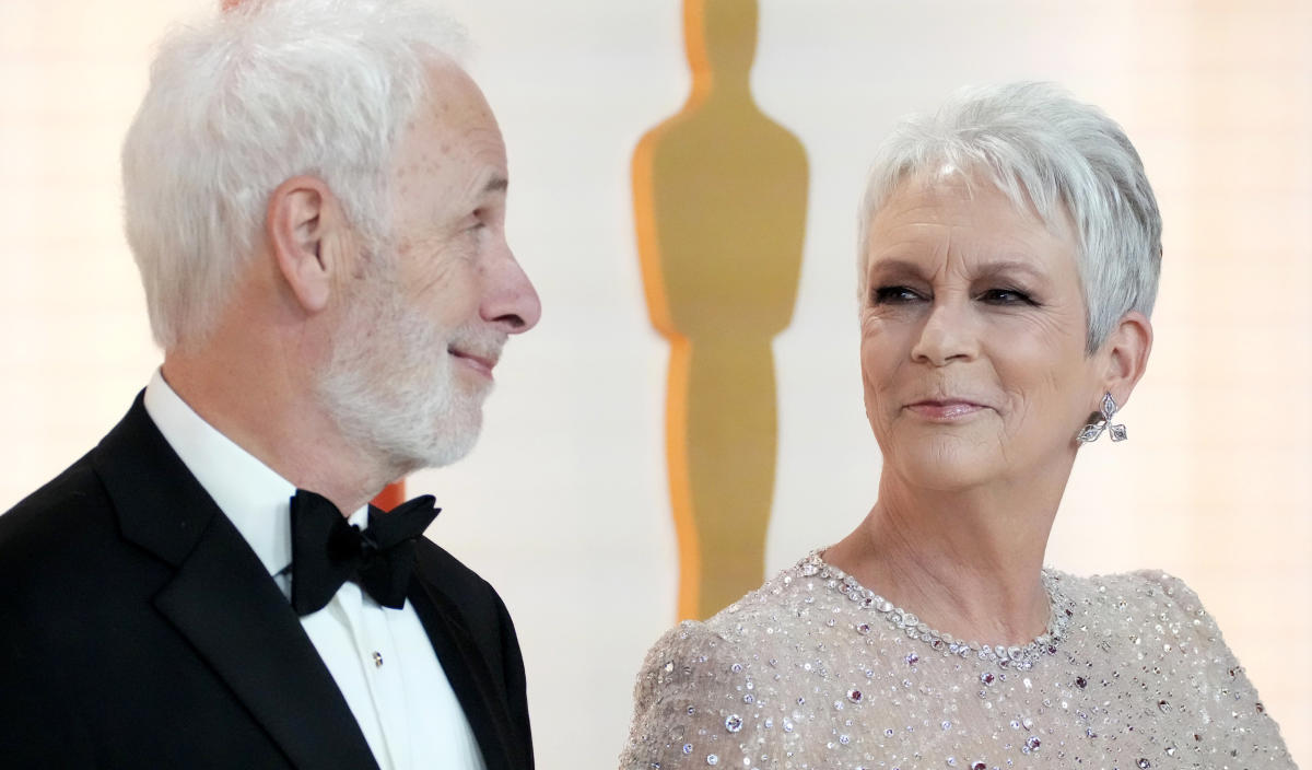Jamie Lee Curtis fell in love with her husband after seeing his picture in  Rolling Stone