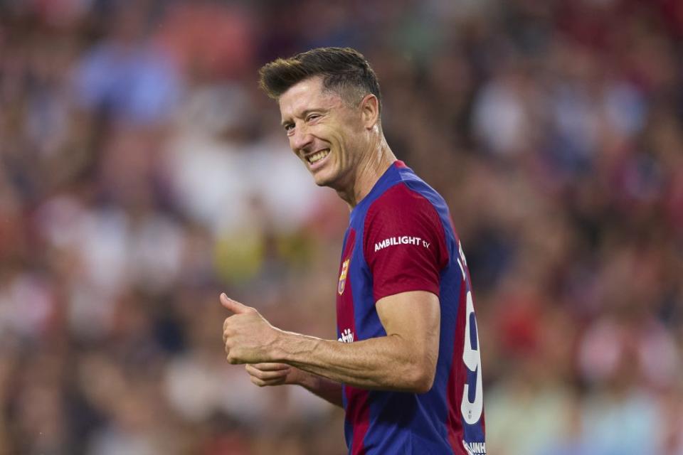 Barcelona will continue to rely on Robert Lewandowski. (Photo by Fran Santiago/Getty Images)