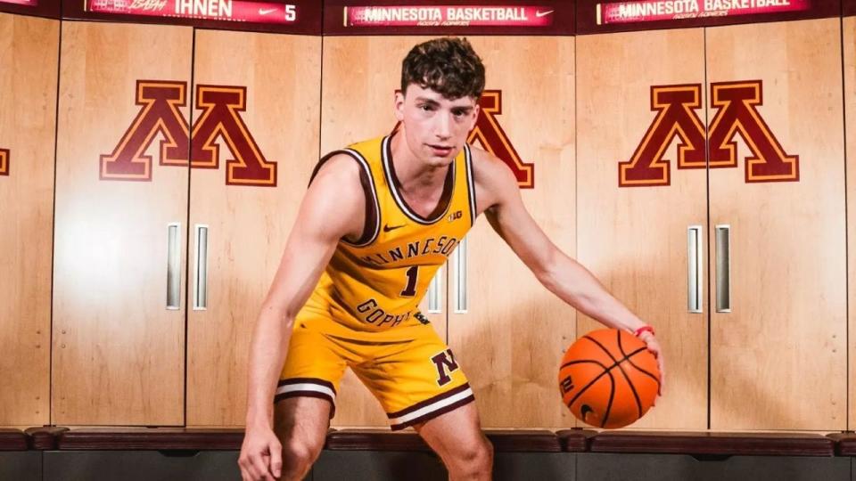 <div>After dropping 41 points on the Gophers in an exhibition last year, Macalester transfer Caleb Williams will play his final season at Minnesota next year.</div> <strong>(University of Minnesota Athletics)</strong>