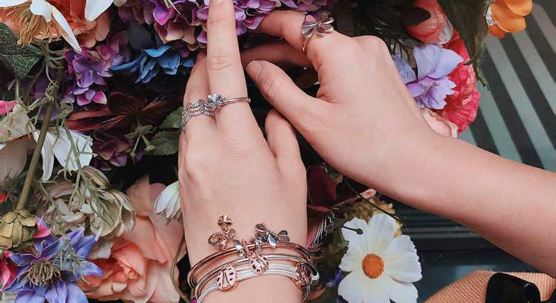 Pandora is offering shoppers 3 for 2 on all jewellery just in time for Christmas [Photo: Pandora]