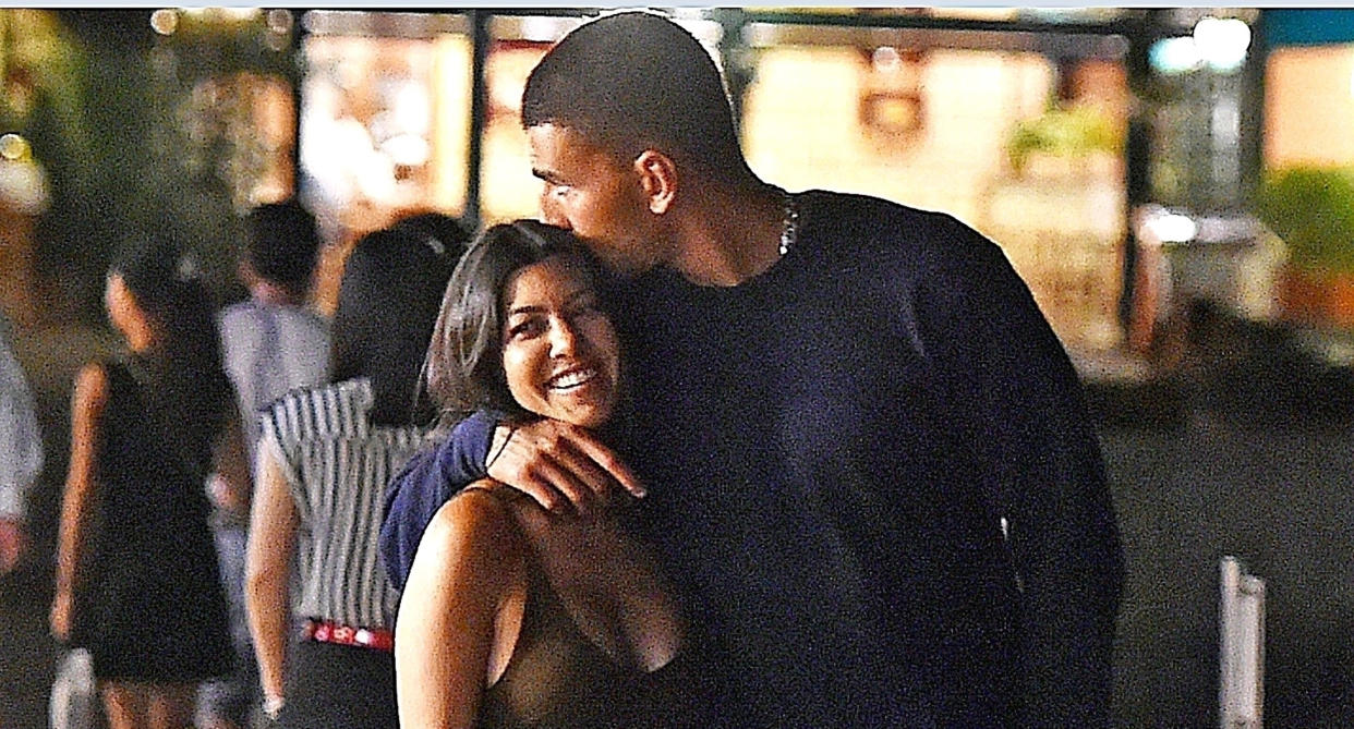 Kourtney Kardashian and boyfriend Younes Bendjima enjoy a romantic evening in Italy. (Photo: Backgrid)