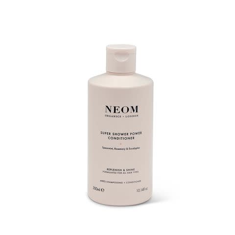 NEOM 喚活冰浴潤髮乳，300ml，NT.950 PHOTO CREDIT: Neom