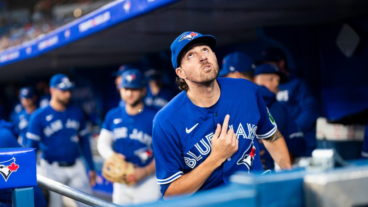 Blue Jays celebrate Davis Schneider's hot start with T-shirt