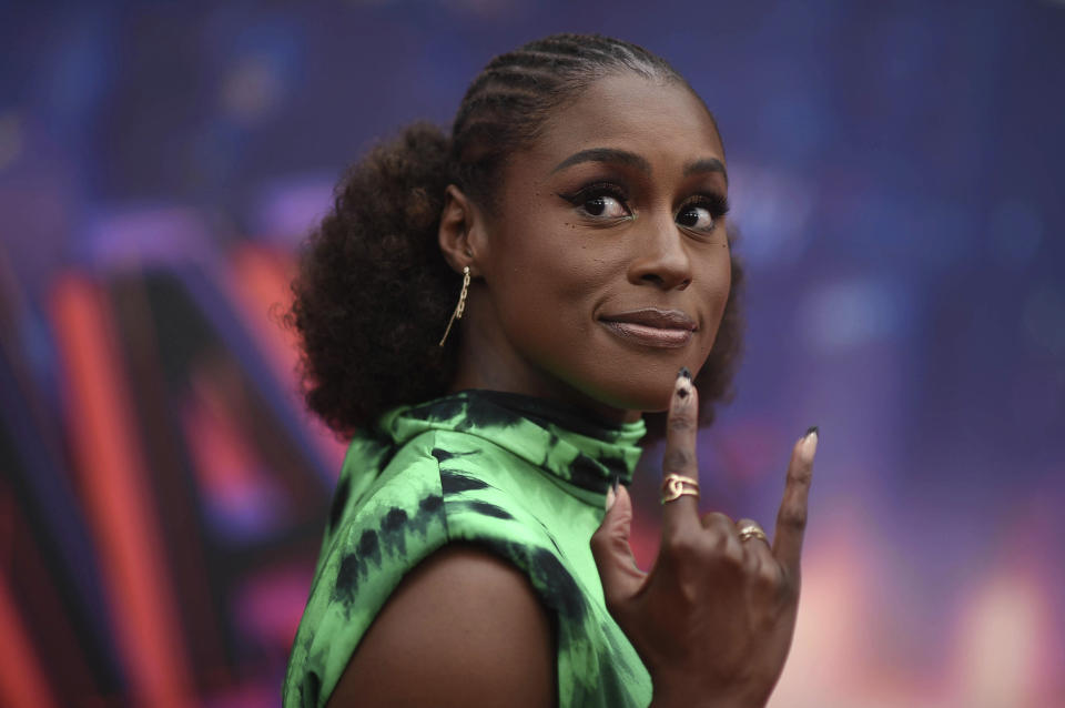 Issa Rae llega al estreno mundial de "Spider-Man: Across The Spider-verse" el martes 30 de mayo de 2023, en Regency Village Theatre en Los Angeles. (Foto Richard Shotwell/Invision/AP)