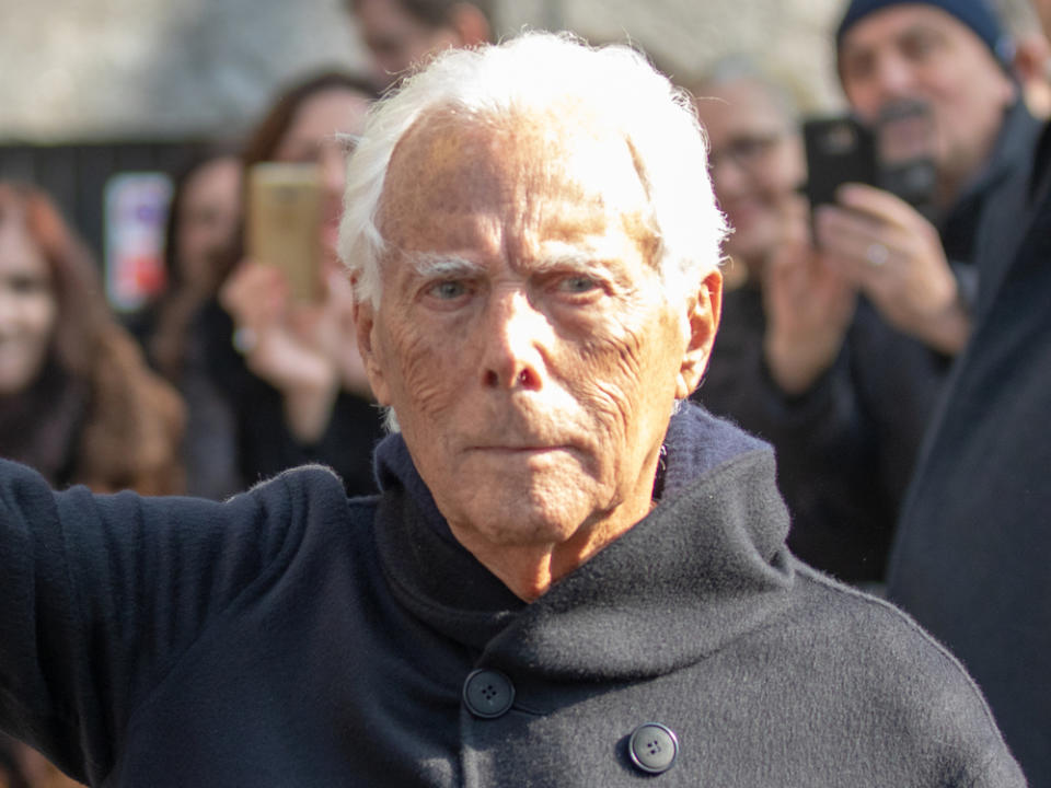 Designer Giorgio Armani hofft nach der Corona-Krise auf einen Wandel in der Modeindustrie (Bild: Fabio mazzarotto/Shutterstock.com)