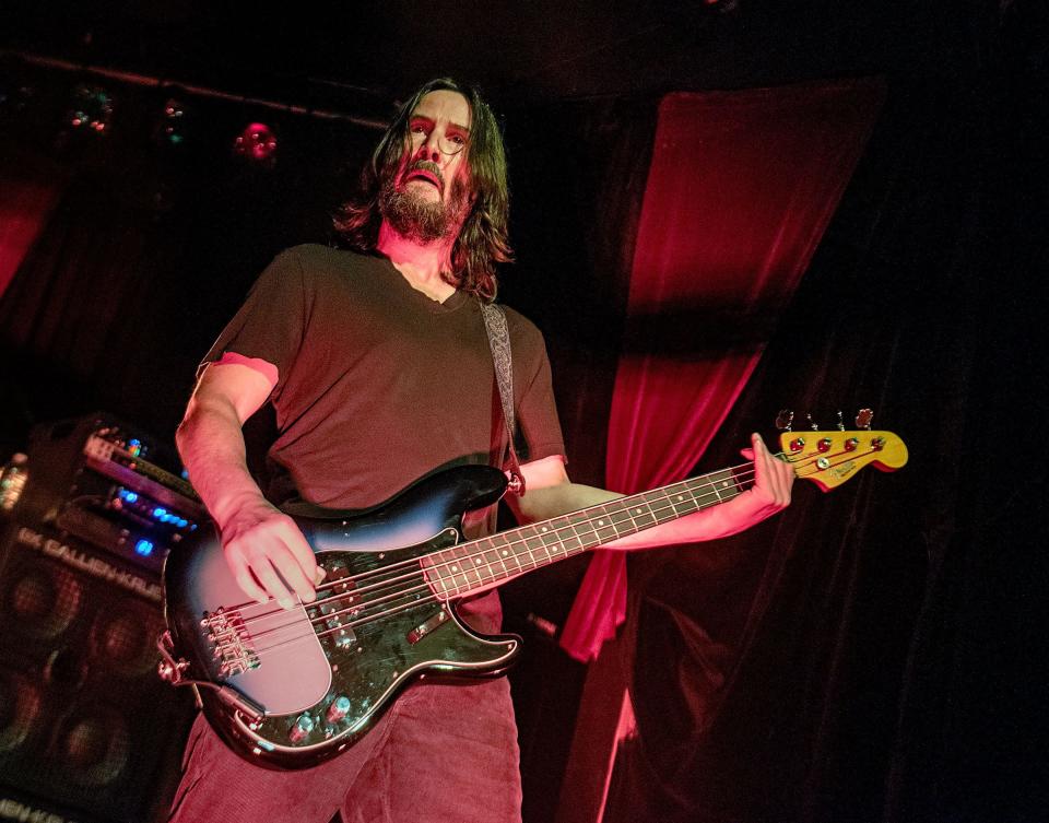 Keanu Reeves plays bass guitar at his rock trio Dogstar's sold-out Millvale show.