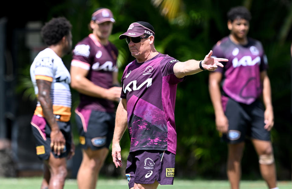 BRISBANE, AUSTRALIA - JANUARY 10: Coach Kevin Walters instructs his players during a Brisbane Broncos NRL training session at Red Hill on January 10, 2024 in Brisbane, Australia. (Photo by Bradley Kanaris/Getty Images)