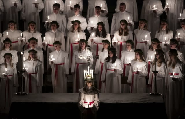 Sankta Lucia service in Yorkminster