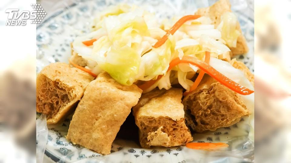 臭豆腐是台灣知名的小吃美食之一。（圖／TVBS資料畫面）