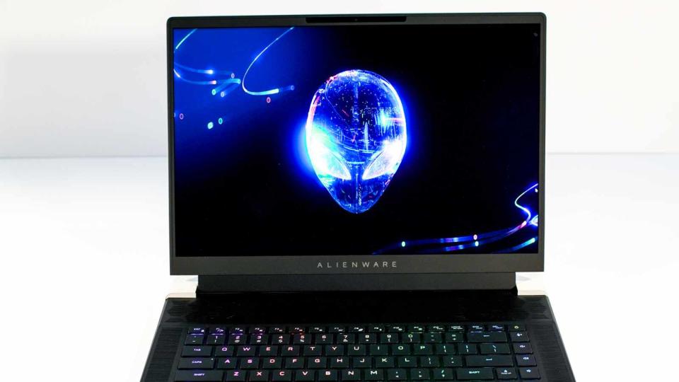 Alienware m16 R2