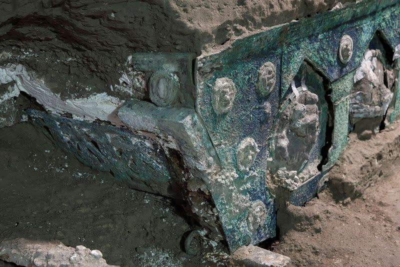 Archeologists uncover an ancient ceremonial carriage near Pompeii