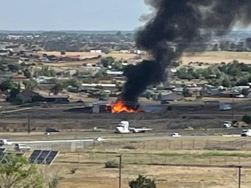 At least one dead as plane crashes into house in Santa Fe, New Mexico (NMSP)