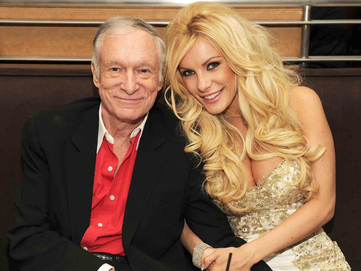 Crystal Harris Breast Implants: Hugh Hefner's Wife Removes