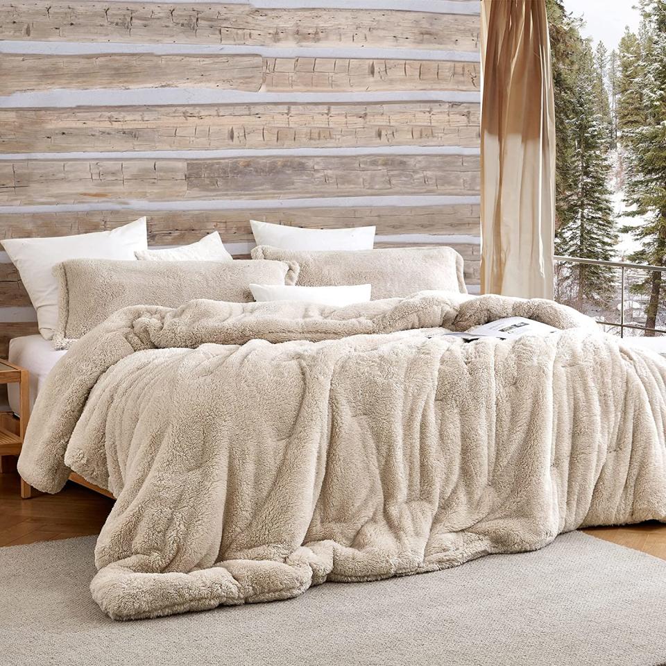 Byourbed-Coma-Inducer-Oversized-King Comforter-The Original Plush-White-Sand-Amazon