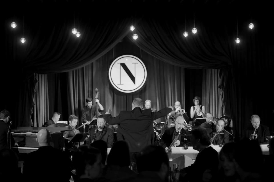 The Des Moines Big Band performs at Noce jazz club.