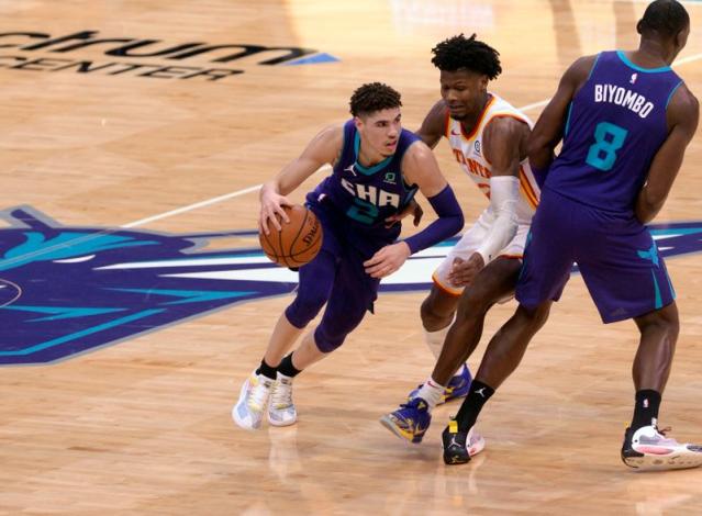 Charlotte Hornets lose eighth straight, fall to Denver Nuggets