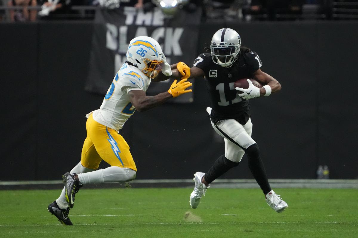 Los Angeles Chargers vs. Las Vegas Raiders Playoff Scenarios: Could we see  a bizarre situation in