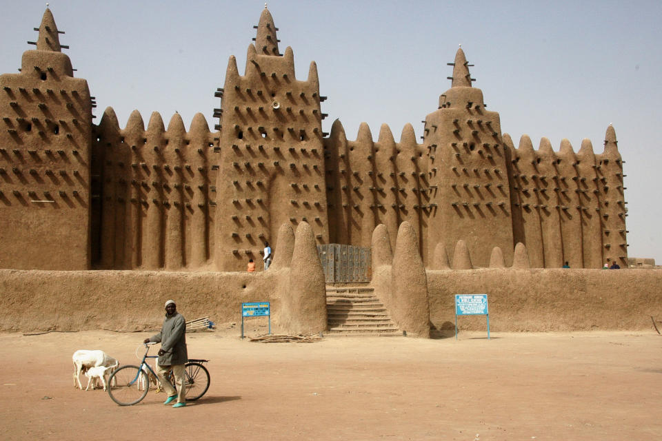 Famous buildings: The Great Mosque of Djenné