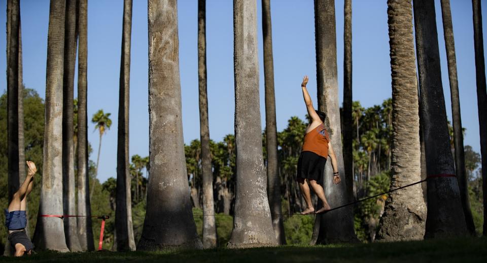 Slack Lining at Fairmount Park during coronavirus pandemic