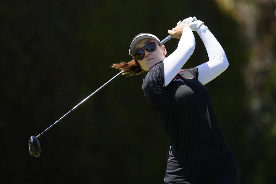 Hannah Green hits from the second tee during the fourth round of the LPGA's JM Eagle LA Championship golf tournament at Wilshire Country Club, Sunday, April 28, 2024, in Los Angeles. (AP Photo/Ashley Landis)