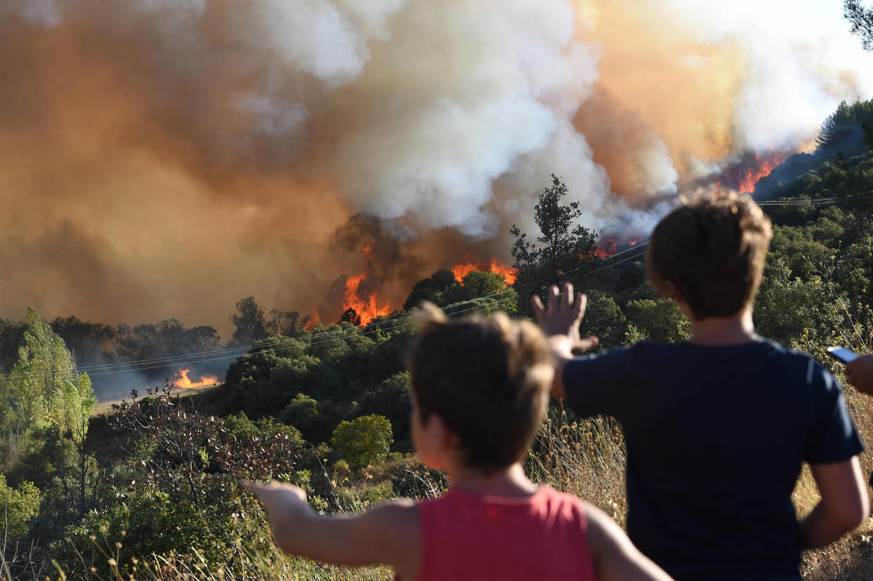 Christophe Béchu, ministre de la Transition écologique, a annoncé au printemps le lancement, ce jeudi 1er juin, d’une « météo des forêts » destinée à sensibiliser les Françaises et les Français au risque d’incendie (photo d’illustration à Gignac, dans l’Hérault, en juillet 2022)