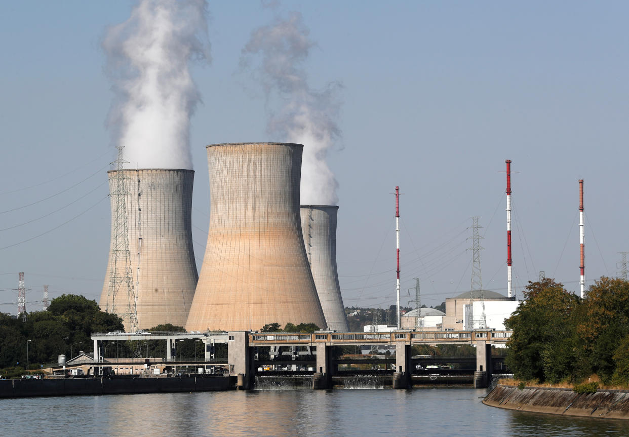 Das belgische Atomkraftwerk Tihange nahe der deutschen Grenze gilt als Risikoreaktor (Bild: Reuters/Yves Herman)