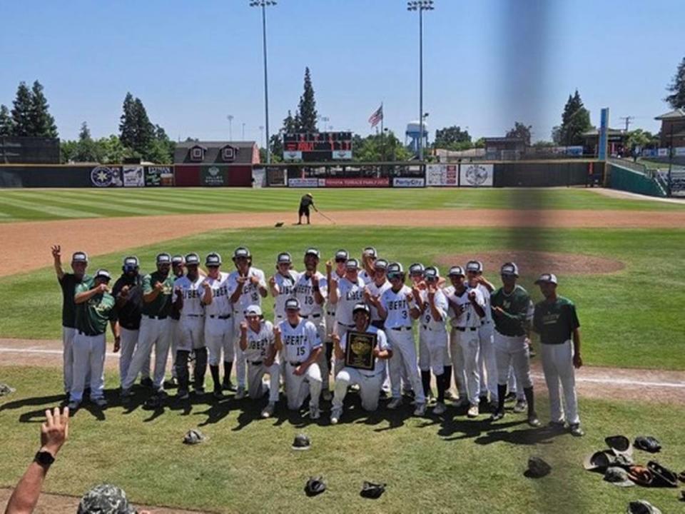 Liberty-Madera Ranchos poses for a team photo after a 9-5 victory over Immanuel in a Central Section Division IV championship game on Saturday, May 27, 2023.