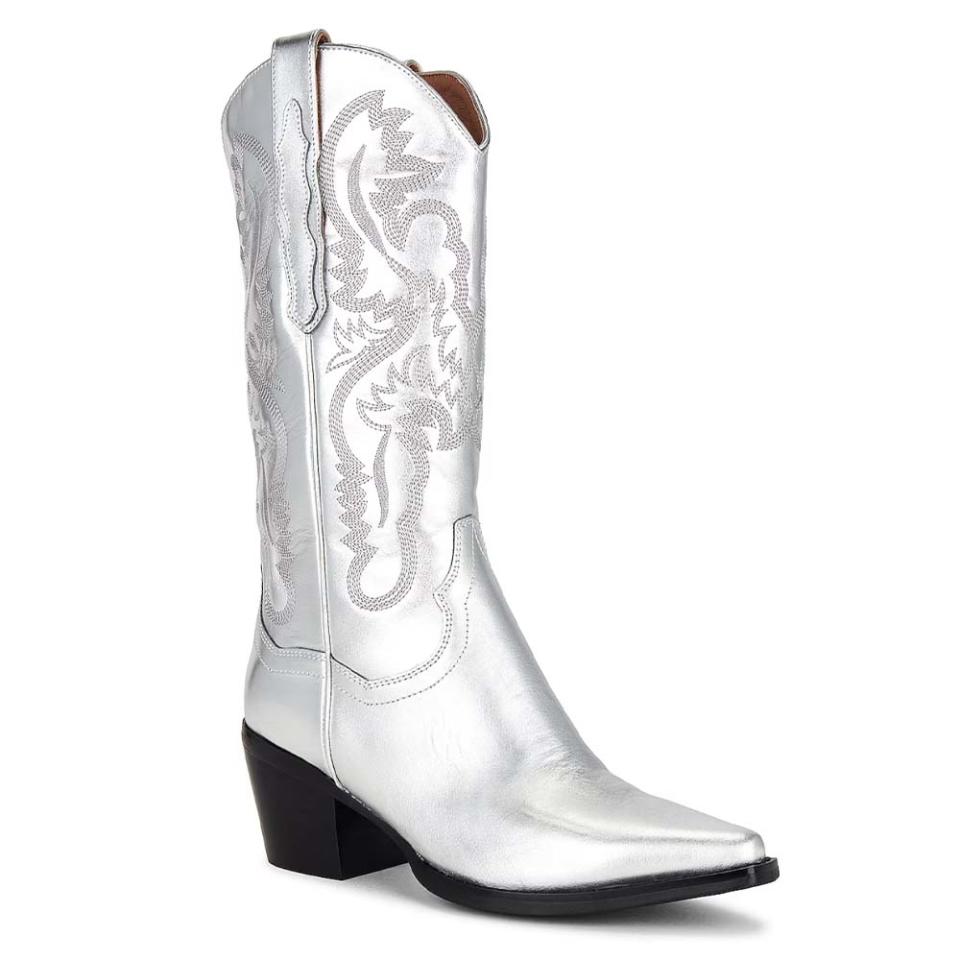 16 Best Cowboy Boots for Women - Top Western Shoes