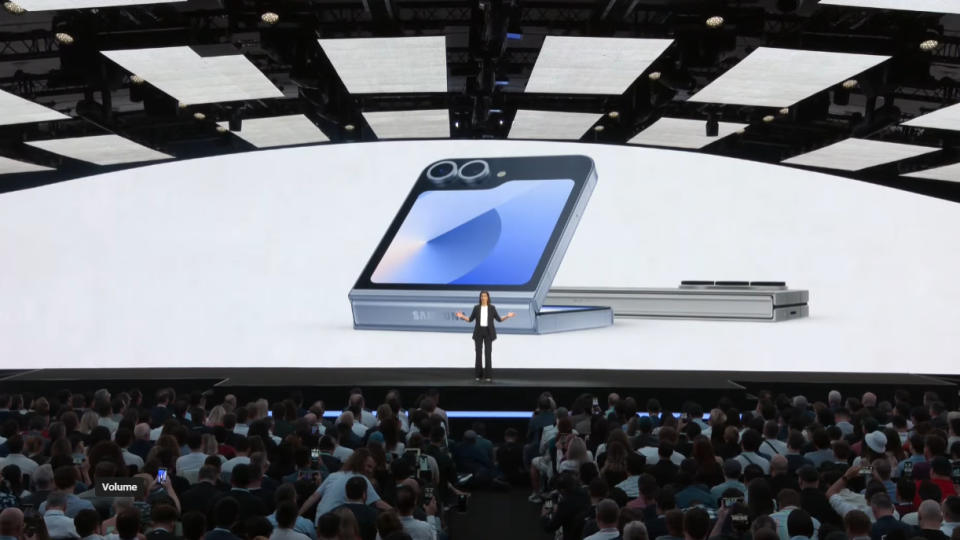 Samsung introducing the Galaxy Z Flip 6 after the Galaxy Z Fold 6