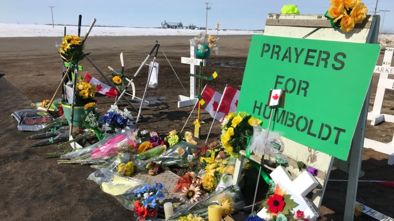 Printer hands over $300K cheque from sales of thousands of Humboldt Strong T-shirts