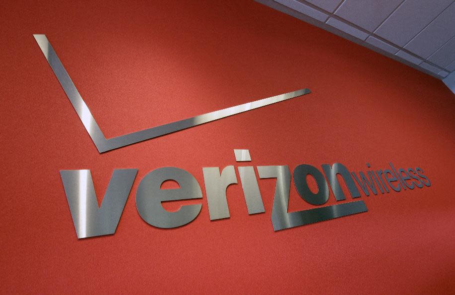 Verizon profits may take a hit, Redbox hikes DVD rental fees & Starz