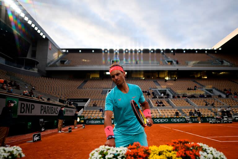 Nadal en el estadio Chatrier, casi un segundo hogar para el zurdo de Manacor