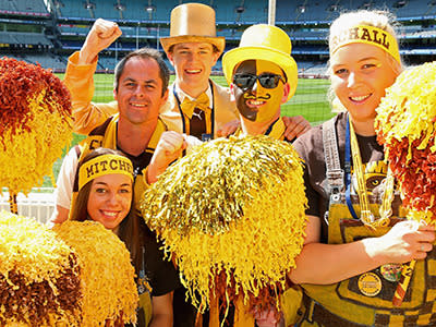 <p>Hawthorn fans get in early.</p>