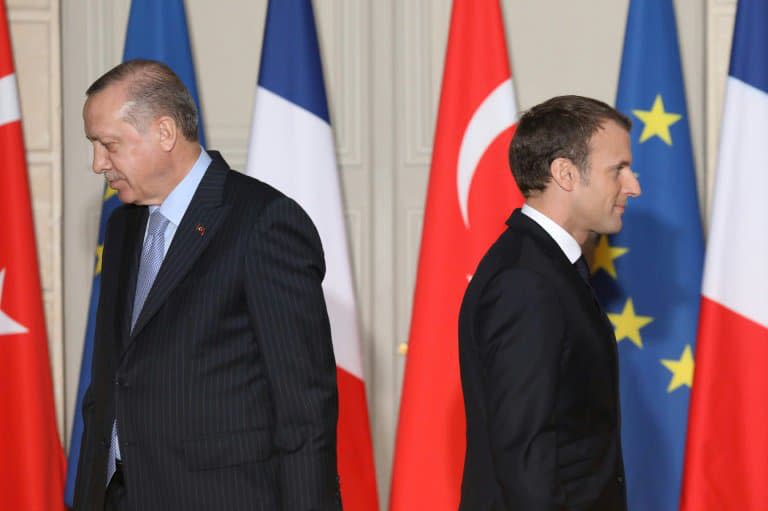 Les présidents turc Recep Tayyip Erdogan (G) et français Emmanuel Macron lors d'une conférence de presse conjointe à l'Elysée, le 5 janvier 2018 à Paris  - LUDOVIC MARIN © 2019 AFP