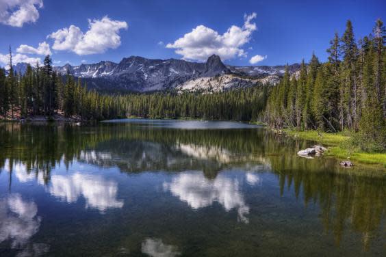 California’s picturesque Mammoth Lakes has a healthy running community (Getty)