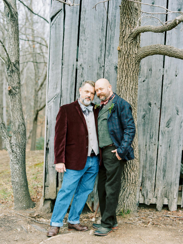 21 Grooms Who Wore Colorful Wedding Suits