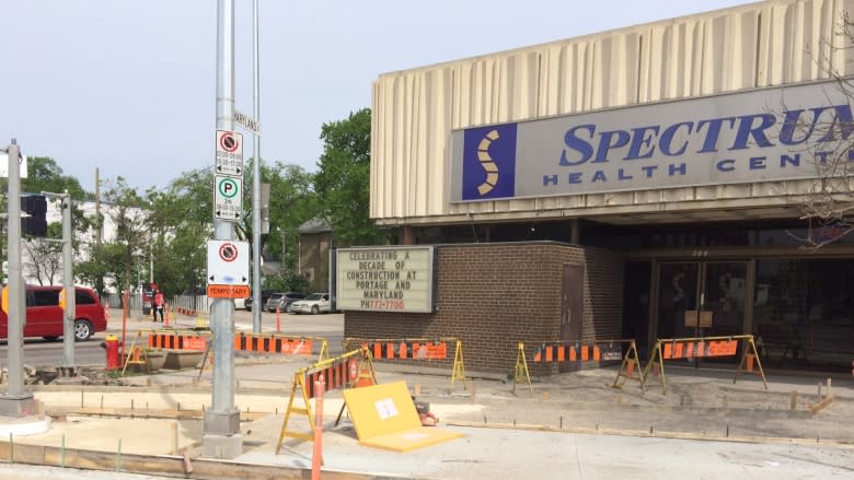 Winnipeg City Centre sign sarcastically celebrates a decade of construction