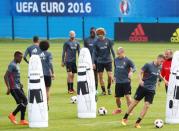 Football Soccer - Euro 2016 - Belgium Training - Girondins de Bordeaux, Le Haillan, France - 28/6/16 - Belgium's players attend session training. REUTERS/Regis Duvignau