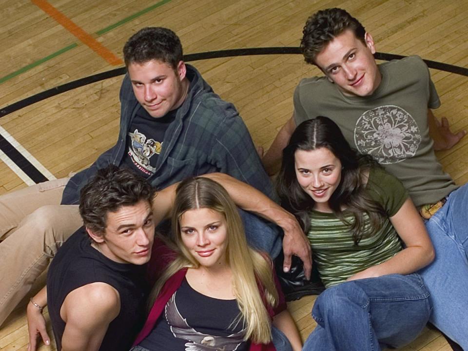 Philipps (centre), alongside James Franco, Seth Rogen, Linda Cardellini and Jason Segel in ‘Freaks and Geeks’ (Dreamworks/Apatow Prod/Kobal/Shutterstock)