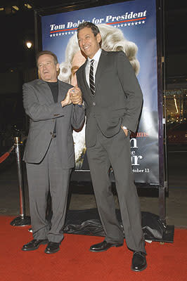 Robin Williams and Jeff Goldblum at the Los Angeles premiere of Universal Pictures' Man of the Year